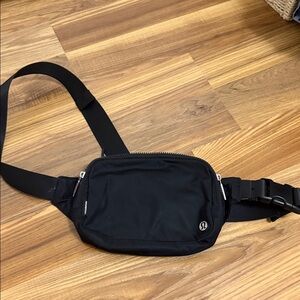 lululemon athletica Men's Black Belt Bag